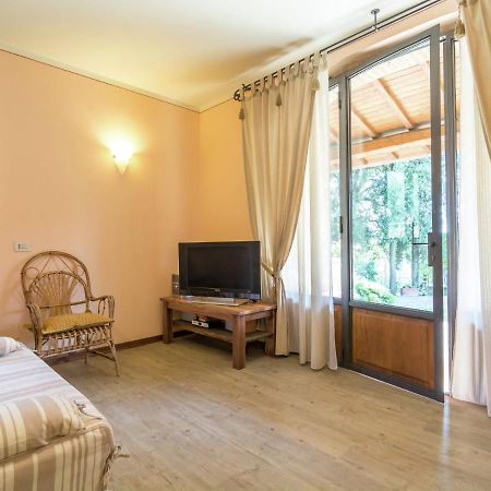 Belvilla By Oyo Il Leccio E Le Rose Arezzo Luaran gambar