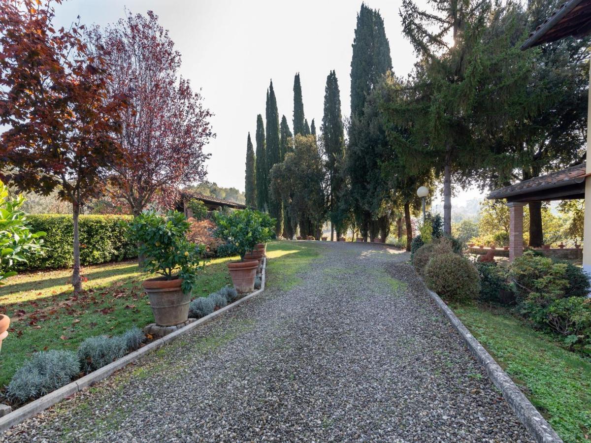 Belvilla By Oyo Il Leccio E Le Rose Arezzo Luaran gambar